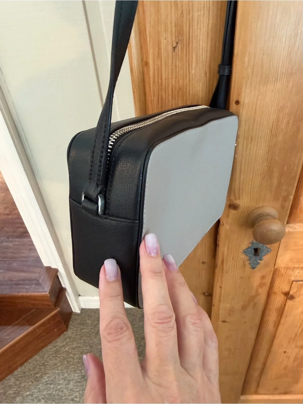 Kate Spade Sienna Leather Crossbody Gray w/Black Strap
